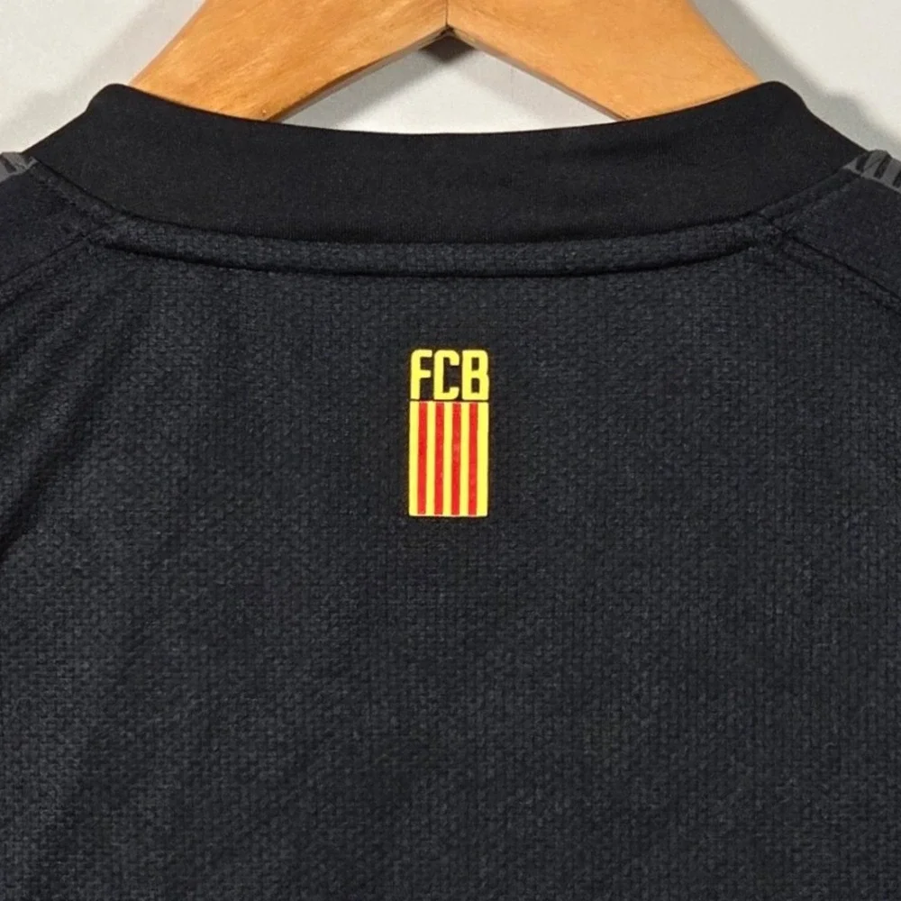 Nike FC‎ Barcelona Soccer Jersey Kids Med Black 2011-12 Qatar Foundation Away